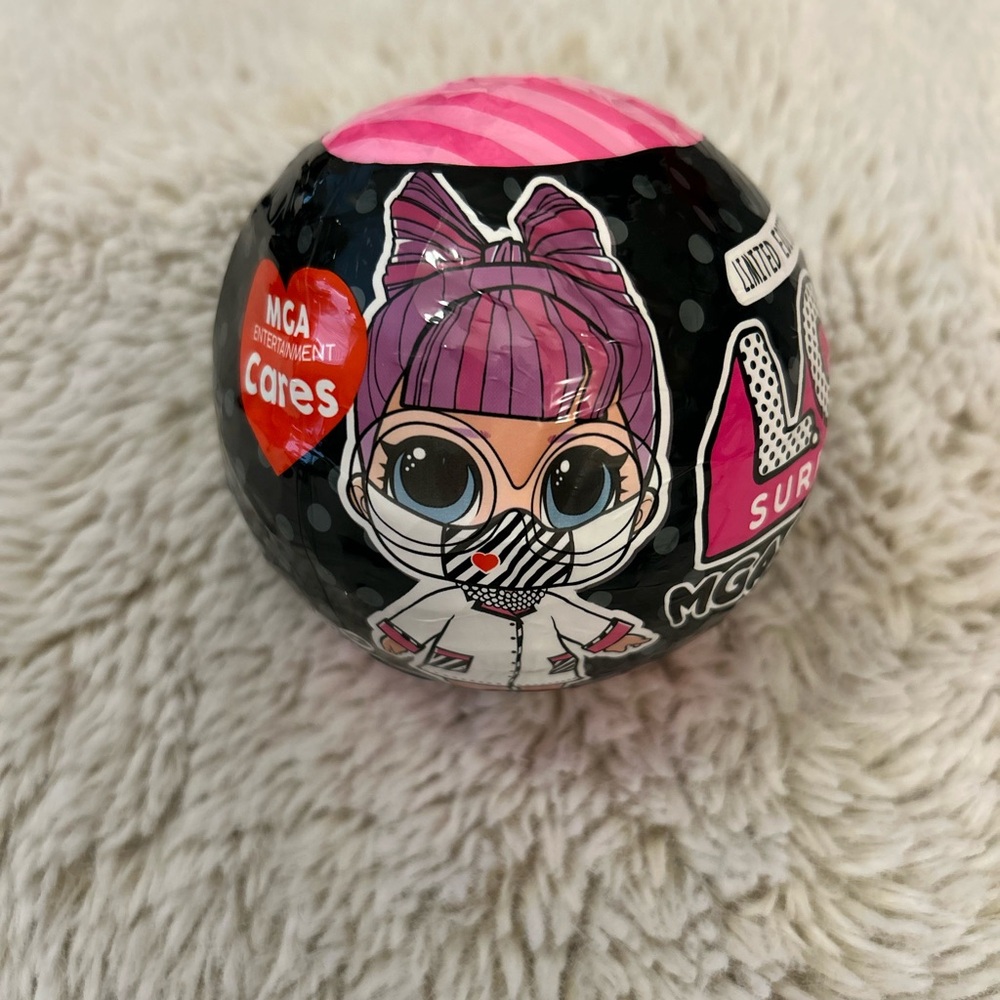 NEW LOL MGAE Cares Frontline Hero Limited Edition